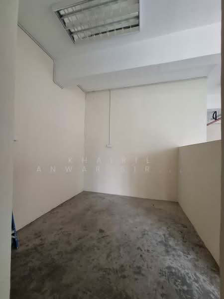 Kedai / Pejabat untuk Disewa di Bukit Jelutong (Shah Alam) - Khairil Anwar Sirajudin - Interior - PropertyGuru.com.my