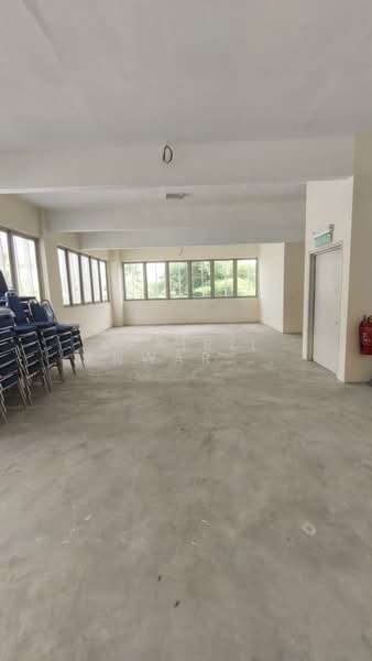 Kedai / Pejabat untuk Disewa di Bukit Jelutong (Shah Alam) - Khairil Anwar Sirajudin - Interior - PropertyGuru.com.my