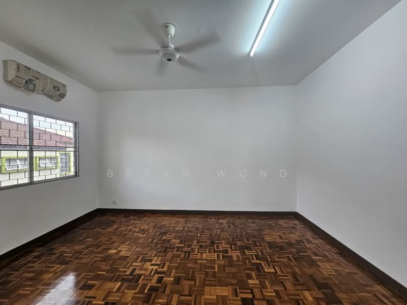 Rumah Berkembar untuk Dijual di Damansara Kim (Petaling Jaya) - Bryan Wong - PropertyGuru.com.my