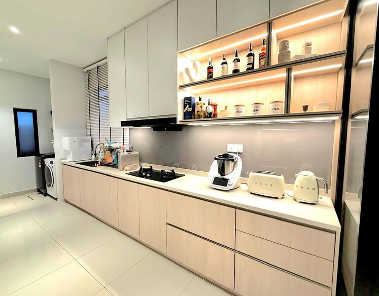 2-storey Terraced House for Sale in Cyberjaya (Selangor) - Afiqah . - Kitchen - PropertyGuru.com.my