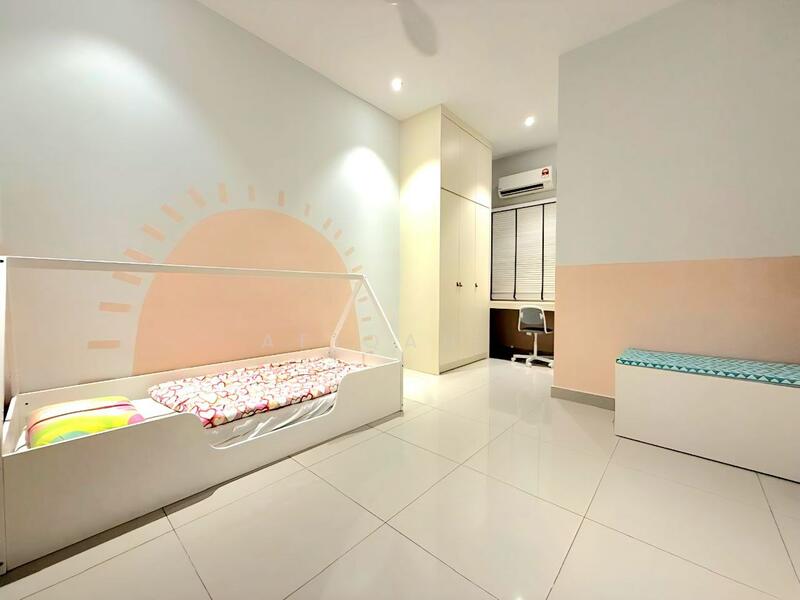 2-storey Terraced House for Sale in Cyberjaya (Selangor) - Afiqah . - Bedroom - PropertyGuru.com.my