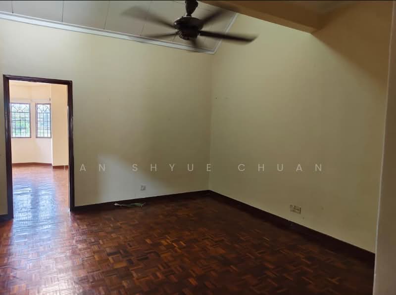 Rumah Teres 2 Tingkat untuk Dijual di Usj 16 (Subang Jaya) - Tan Shyue Chuan - Living Room - PropertyGuru.com.my