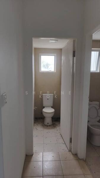 Shop for Rent in Kuching (Sarawak) - Sherene Kok - Bathroom - PropertyGuru.com.my