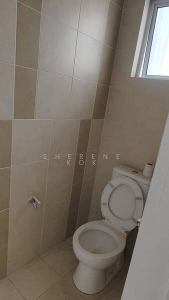 Shop for Rent in Kuching (Sarawak) - Sherene Kok - Bathroom - PropertyGuru.com.my