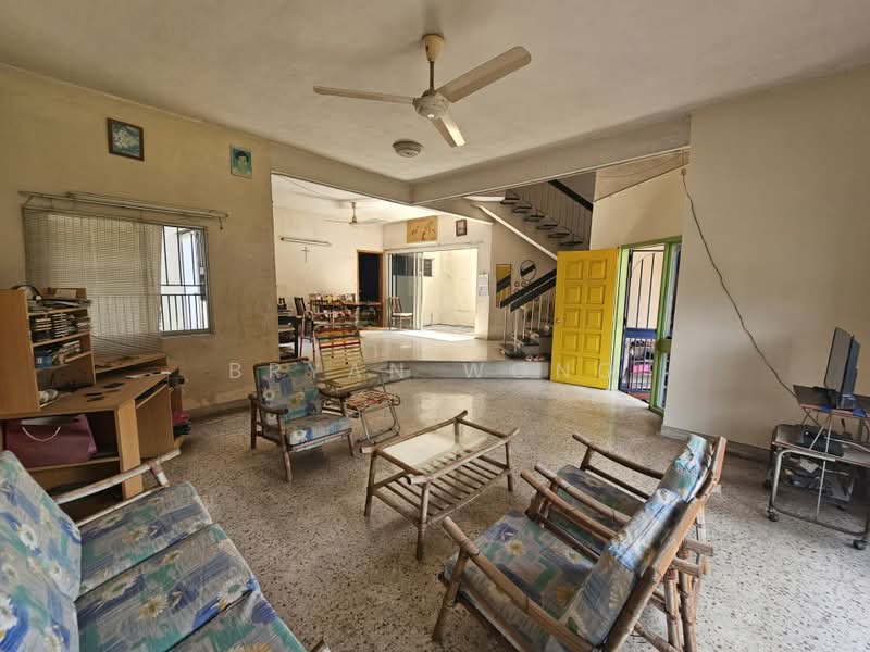 Semi-Detached House for Sale in Damansara Jaya (Petaling Jaya) - Bryan Wong - Living Room - PropertyGuru.com.my