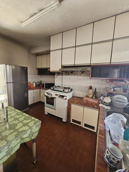 Semi-Detached House for Sale in Damansara Jaya (Petaling Jaya) - Bryan Wong - Kitchen - PropertyGuru.com.my