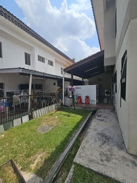 Semi-Detached House for Sale in Damansara Jaya (Petaling Jaya) - Bryan Wong - Exterior - PropertyGuru.com.my