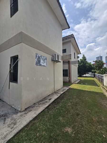 Semi-Detached House for Sale in Damansara Jaya (Petaling Jaya) - Bryan Wong - Exterior - PropertyGuru.com.my
