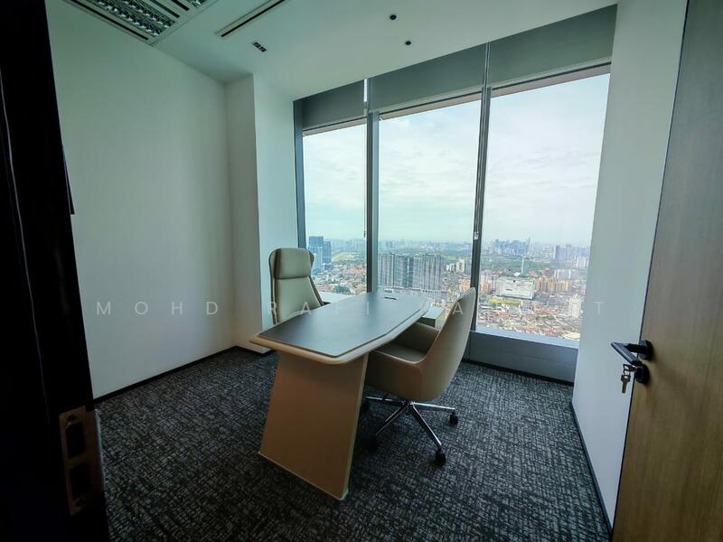 1+1, 11pax workstation