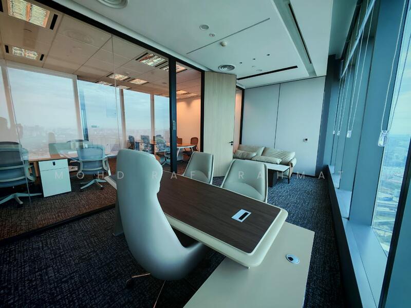 1+1, 11pax workstation