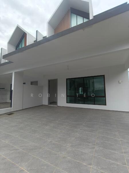 2-storey Terraced House for Sale in Bandar Putra (Kulai) - Robin Teo - Exterior - PropertyGuru.com.my