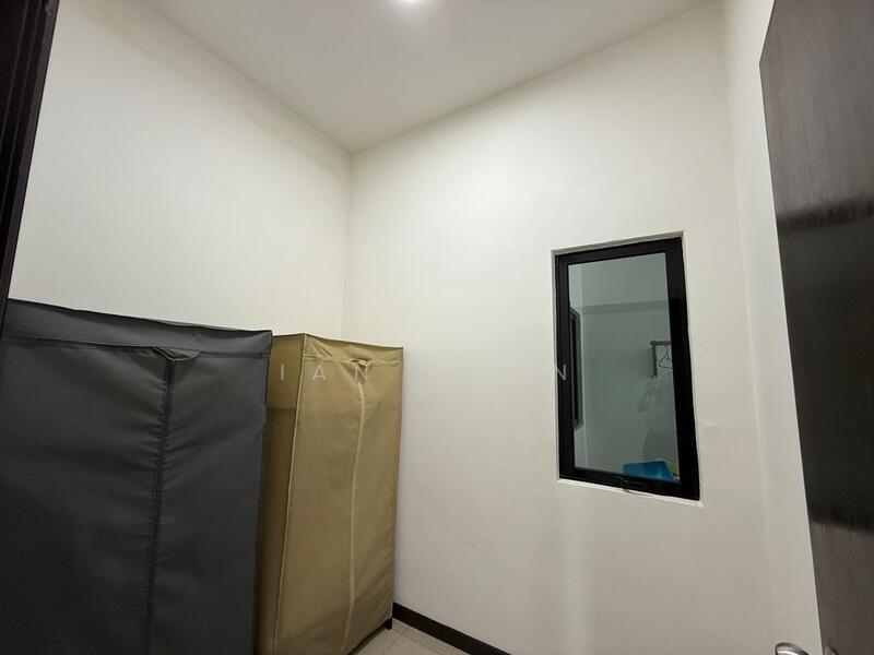 Untuk Dijual - Molek Regency