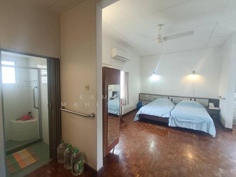 Bungalow for Sale in Ukay Heights (Ampang) - Kamales Maheswaran - Bedroom - PropertyGuru.com.my