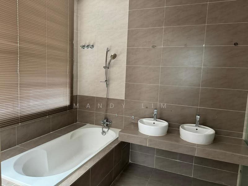 Rumah Berkembar untuk Disewa di Cyberjaya (Selangor) - Mandy Lim - Bathroom - PropertyGuru.com.my