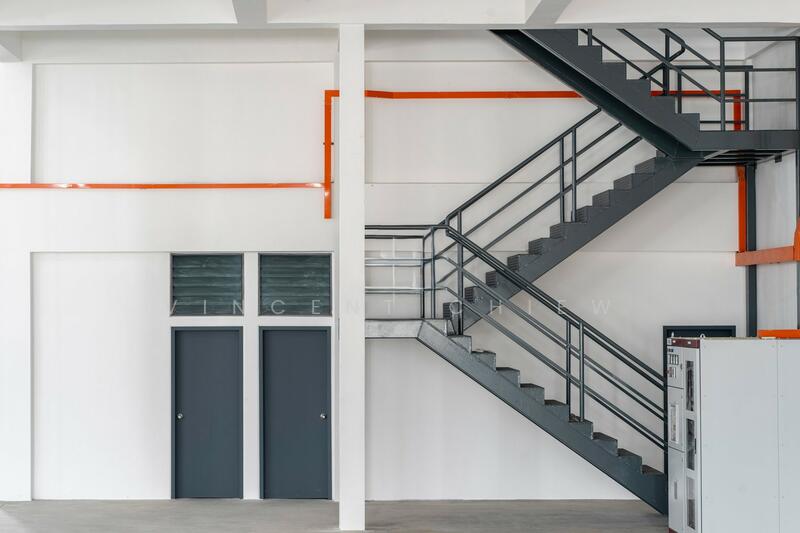 Desa Cemerlang 1.5 Storey Detached Factory, Corner Lot untuk Untuk Disewa - RM 194,000 /bulan, Apr 2026 - Corridor - PropertyGuru.com.my