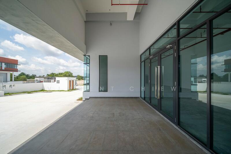 Desa Cemerlang 1.5 Storey Detached Factory, Corner Lot untuk Untuk Disewa - RM 194,000 /bulan, Apr 2026 - Exterior - PropertyGuru.com.my