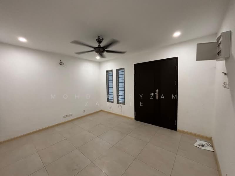 Rumah Teres 2.5 Tingkat untuk Dijual di Taman Chi Liung (Klang) - Mohd Adryzam - PropertyGuru.com.my