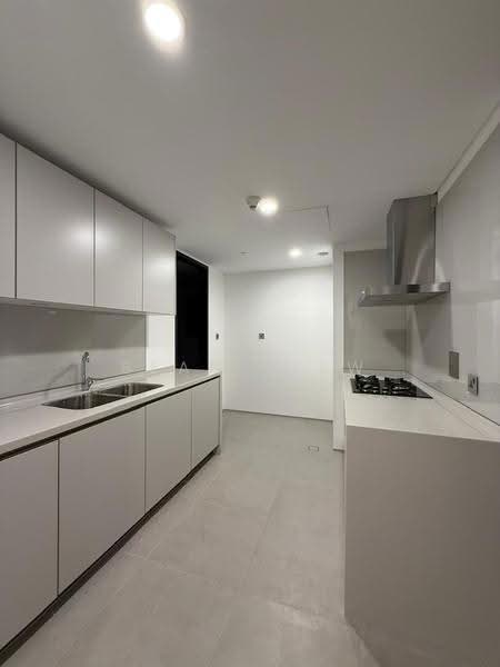 Service Residence for Sale at Four Seasons Place - Sean Tiew - Kitchen - PropertyGuru.com.my
