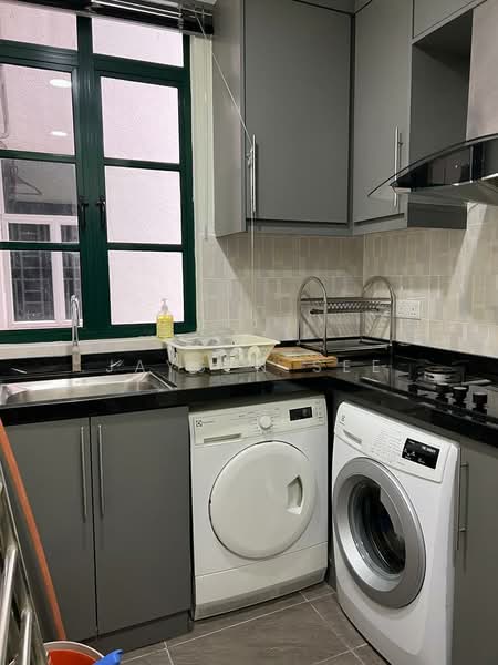 Kondominium untuk Disewa di Corinthian Condominium - Jaysen See - Kitchen - PropertyGuru.com.my