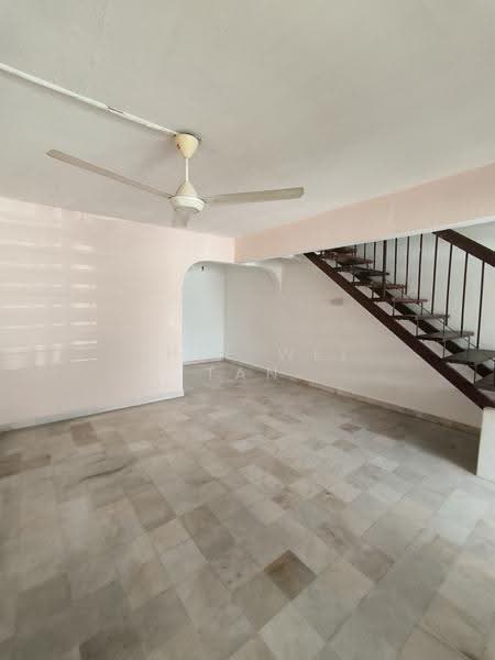 Rumah Teres 2-Tingkat untuk Dijual di Taman Pakatan (Ipoh) - Chee Wei Tan - Living Room - PropertyGuru.com.my