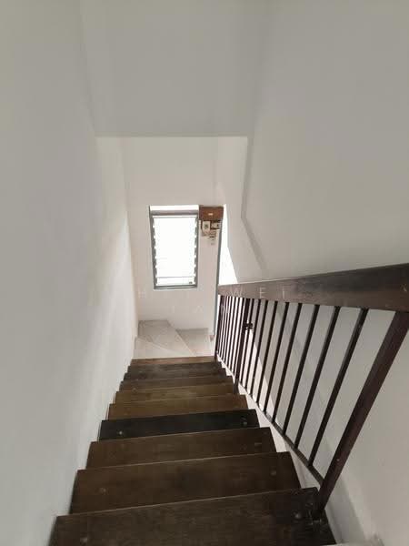 Rumah Teres 2-Tingkat untuk Dijual di Taman Pakatan (Ipoh) - Chee Wei Tan - Corridor - PropertyGuru.com.my