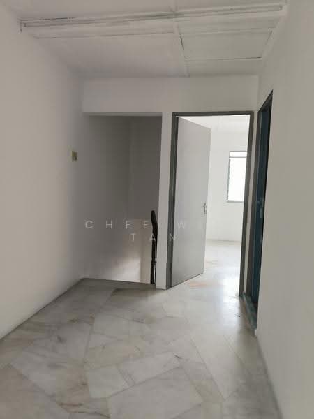 Rumah Teres 2-Tingkat untuk Dijual di Taman Pakatan (Ipoh) - Chee Wei Tan - Corridor - PropertyGuru.com.my