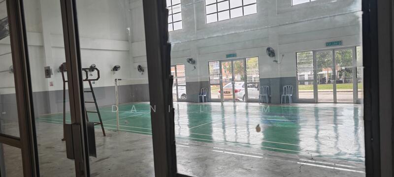 Badminton Courts 