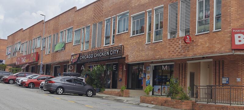 Commercial area @ Alam budiman