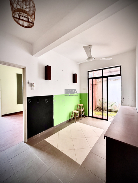 Ferringhi Villas untuk Untuk Dijual - RM 2,000,000, Mac 2026 - Living Room - PropertyGuru.com.my