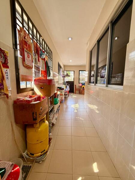 2-storey Terraced House for Sale in Bandar Putra (Kulai) - Danny See - Corridor - PropertyGuru.com.my