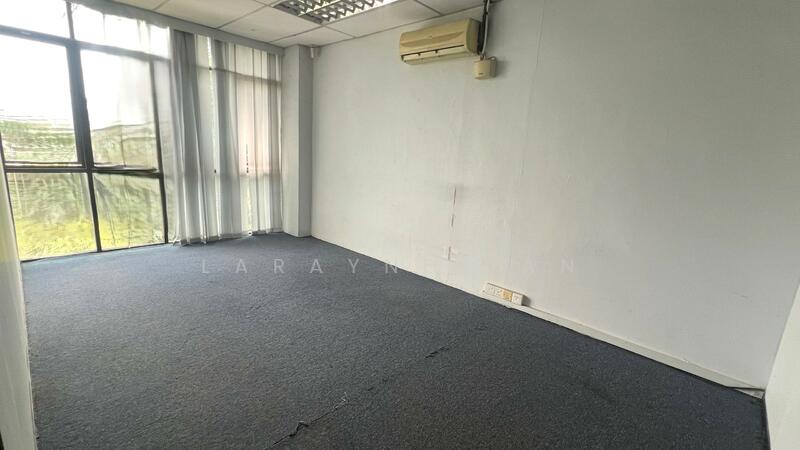 Shop / Office for Rent in Taman Inderawasih (Perai) - Larayne Tan - Interior - PropertyGuru.com.my