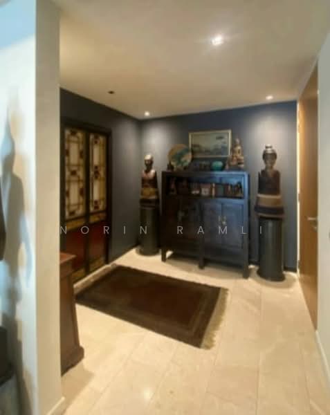 Condominium for Sale at 2 Hampshire - Norin Ramli - Corridor - PropertyGuru.com.my