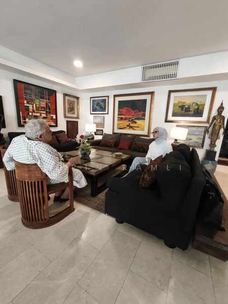Condominium for Sale at 2 Hampshire - Norin Ramli - Living Room - PropertyGuru.com.my