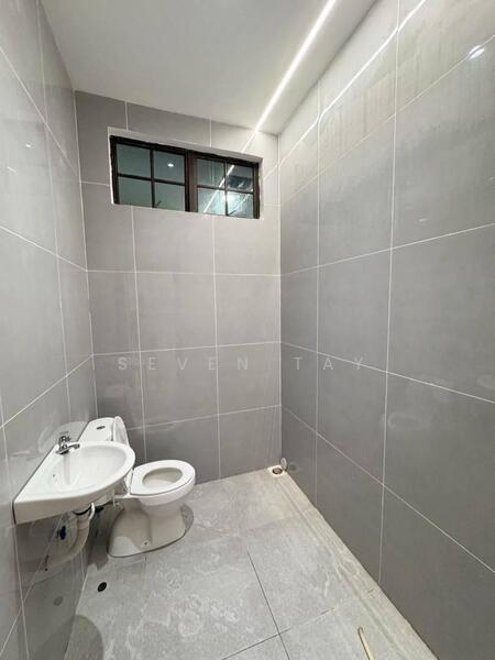 2-storey Terraced House for Sale in Ulu Tiram (Johor) - Seven Tay - Bathroom - PropertyGuru.com.my
