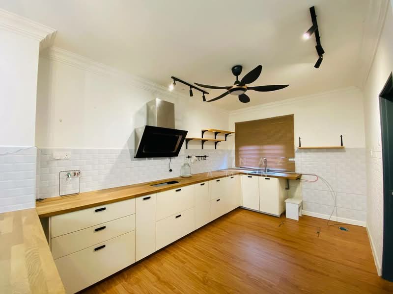 2-storey Terraced House for Rent in Pekan Bangi (Bangi) - Muhammad Nazli Mohd Amin - Kitchen - PropertyGuru.com.my
