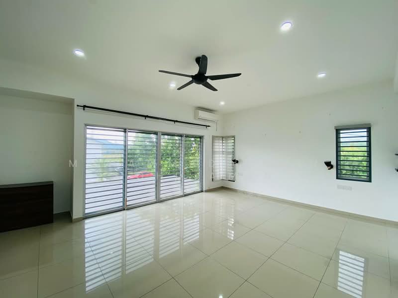 2-storey Terraced House for Rent in Pekan Bangi (Bangi) - Muhammad Nazli Mohd Amin - Living Room - PropertyGuru.com.my