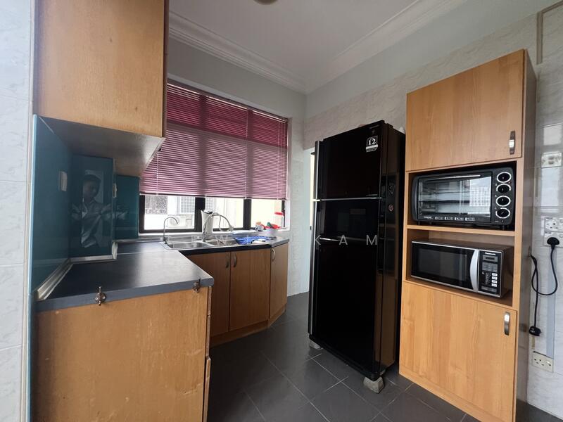 Condominium for Sale at Eden Seaview Condominium - Lewis Kam - Kitchen - PropertyGuru.com.my