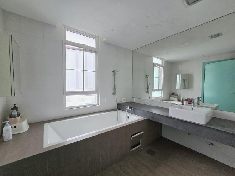 Condominium for Sale at Ceriaan Kiara - Gwen Chan - Master Bathroom - PropertyGuru.com.my