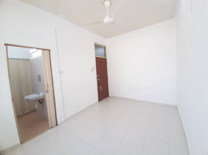 2-storey Terraced House for Sale in Batu Maung (Penang) - Gladys Kock - Bathroom - PropertyGuru.com.my