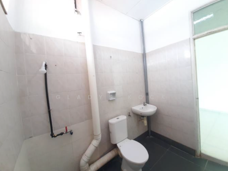 2-storey Terraced House for Sale in Batu Maung (Penang) - Gladys Kock - Bathroom - PropertyGuru.com.my