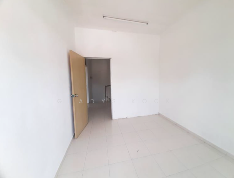 2-storey Terraced House for Sale in Batu Maung (Penang) - Gladys Kock - Interior - PropertyGuru.com.my