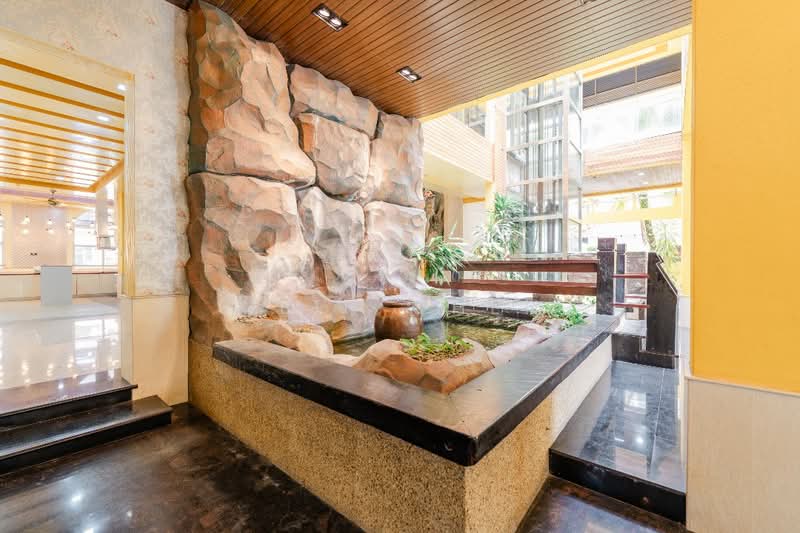 Rumah Banglo untuk Dijual di Country Heights (Kajang) - Mein Chen - Lobby - PropertyGuru.com.my