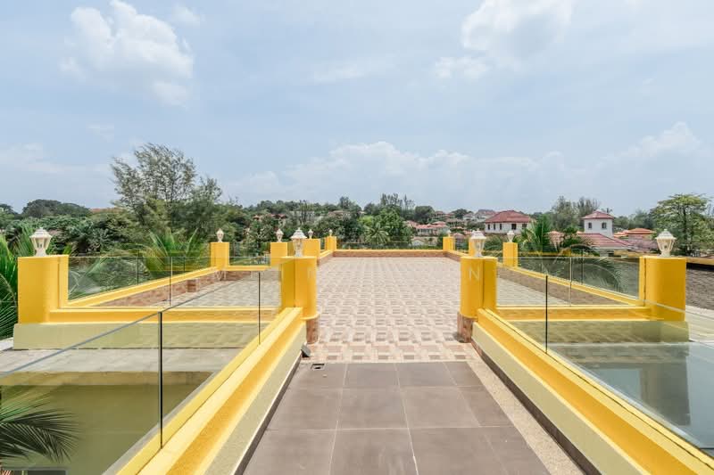 Rumah Banglo untuk Dijual di Country Heights (Kajang) - Mein Chen - Roof - PropertyGuru.com.my
