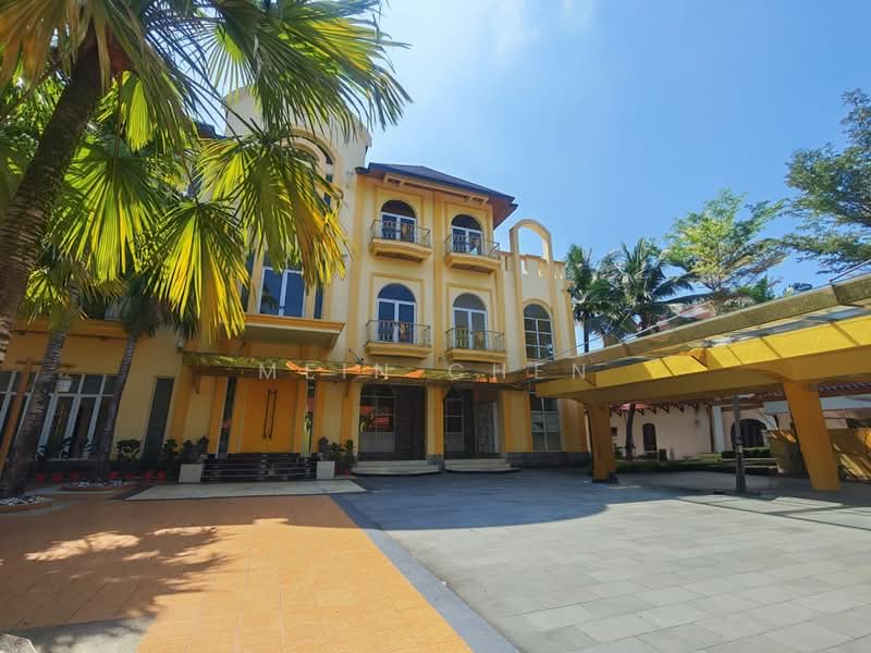 Rumah Banglo untuk Dijual di Country Heights (Kajang) - Mein Chen - Exterior - PropertyGuru.com.my