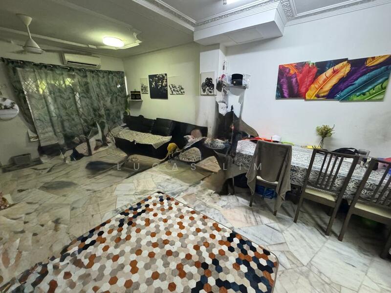 Terraced House for Sale in Taman Kok Doh (Batu) - Lucas Lim - Living Room - PropertyGuru.com.my