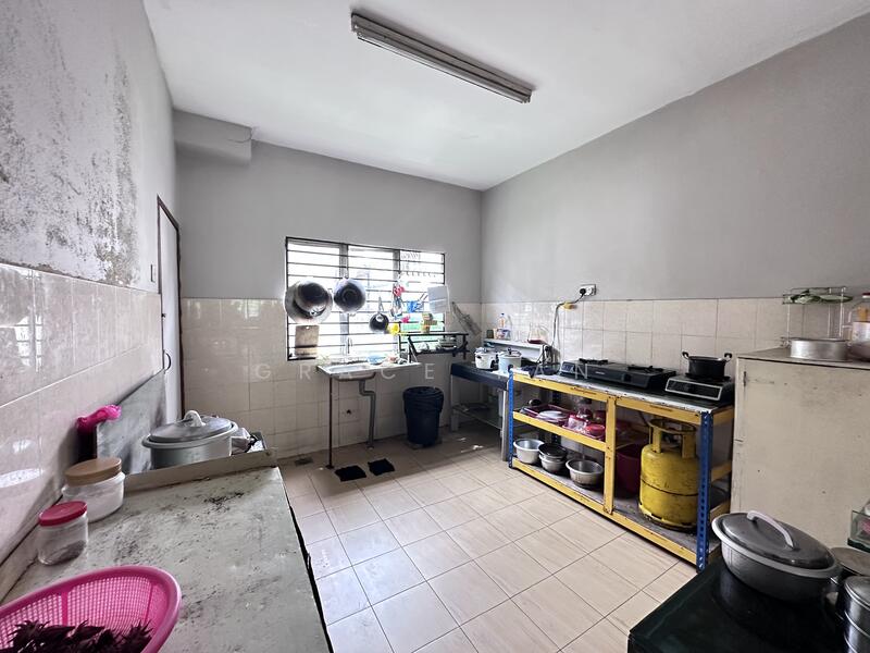 Taman Puchong Utama , PU 1 untuk Untuk Dijual - RM 780,000, Mac 2026 - Kitchen - PropertyGuru.com.my