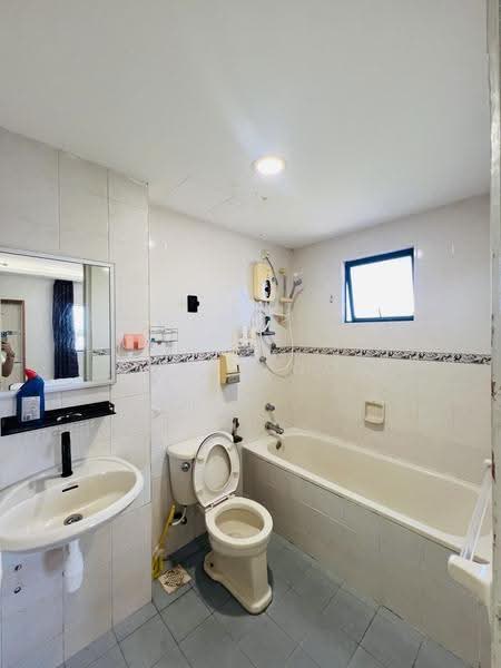 Condominium for Rent at Casa Lago - Camie Goh - Bathroom - PropertyGuru.com.my