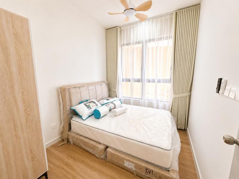 Kediaman Servis untuk Dijual di Helix2 @ PJ South - Will Khor - Bedroom - PropertyGuru.com.my
