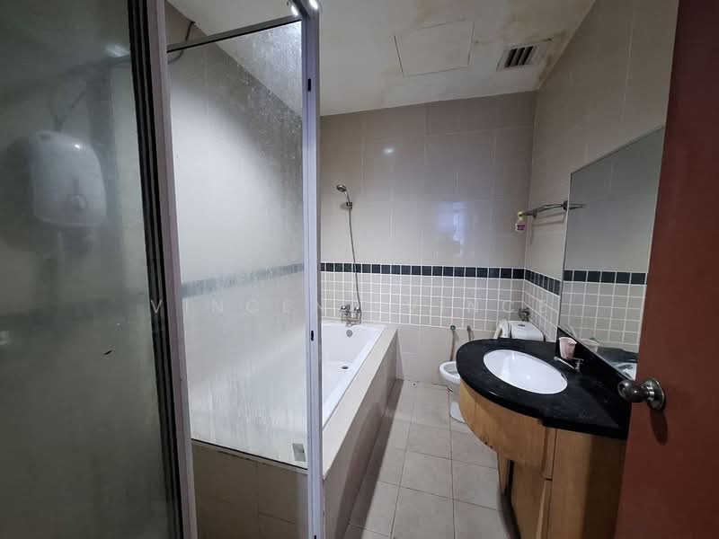 Service Residence for Sale at The Heritage Residence - Vincent Vince - Bathroom - PropertyGuru.com.my