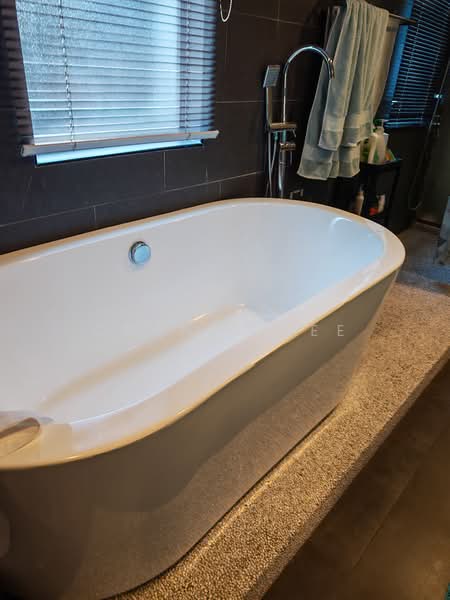 2.5-storey Terraced House for Sale in Sungai Buloh (Selangor) - Chanel Lee - Bathroom - PropertyGuru.com.my